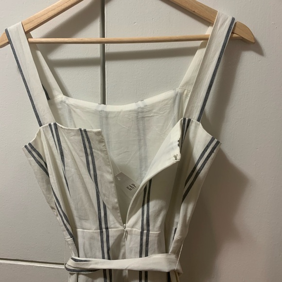 Gap linen striped jumpsuit size 2 - Picture 5 of 8